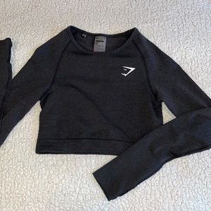 Cropped long sleeve gym shark top